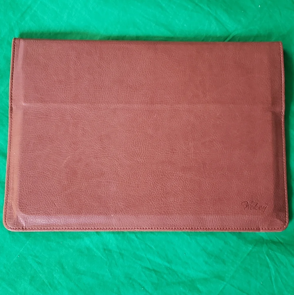 Wekey Bluetooth Super Slim Touch Keyboard with Leather Case USB Cable Manual
